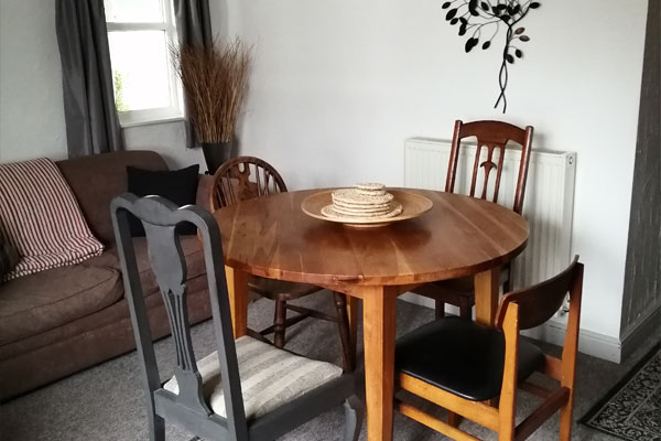 Lounge and dining area